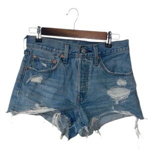 Levi’s 501 Jean Shorts Blue Denim Distressed Butt Booty Cute Daisy Dukes Size 26